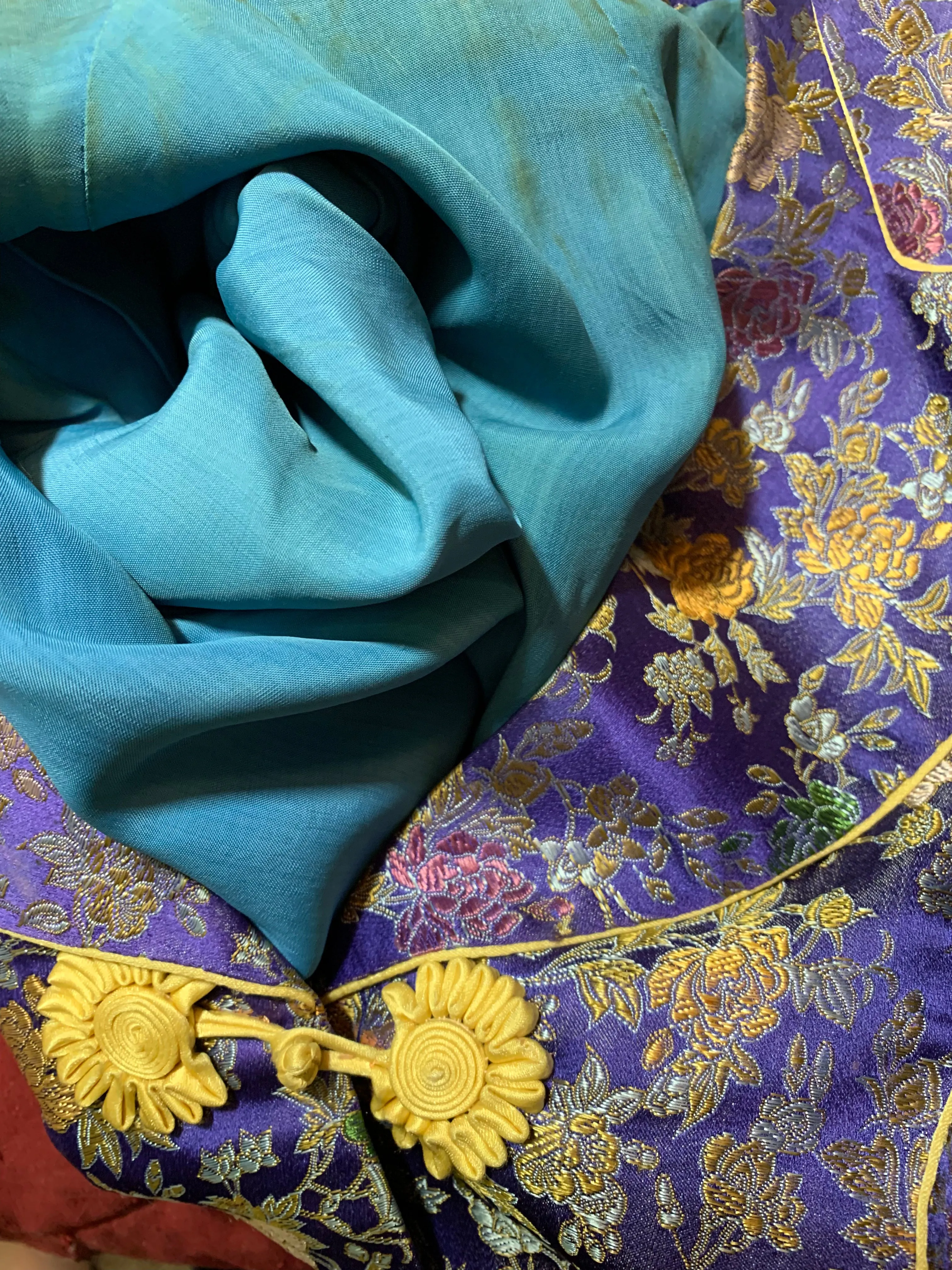 Asian Blue and Yellow Floral Embroidered Silk Puffed Sleeve Jacket circa 1930s