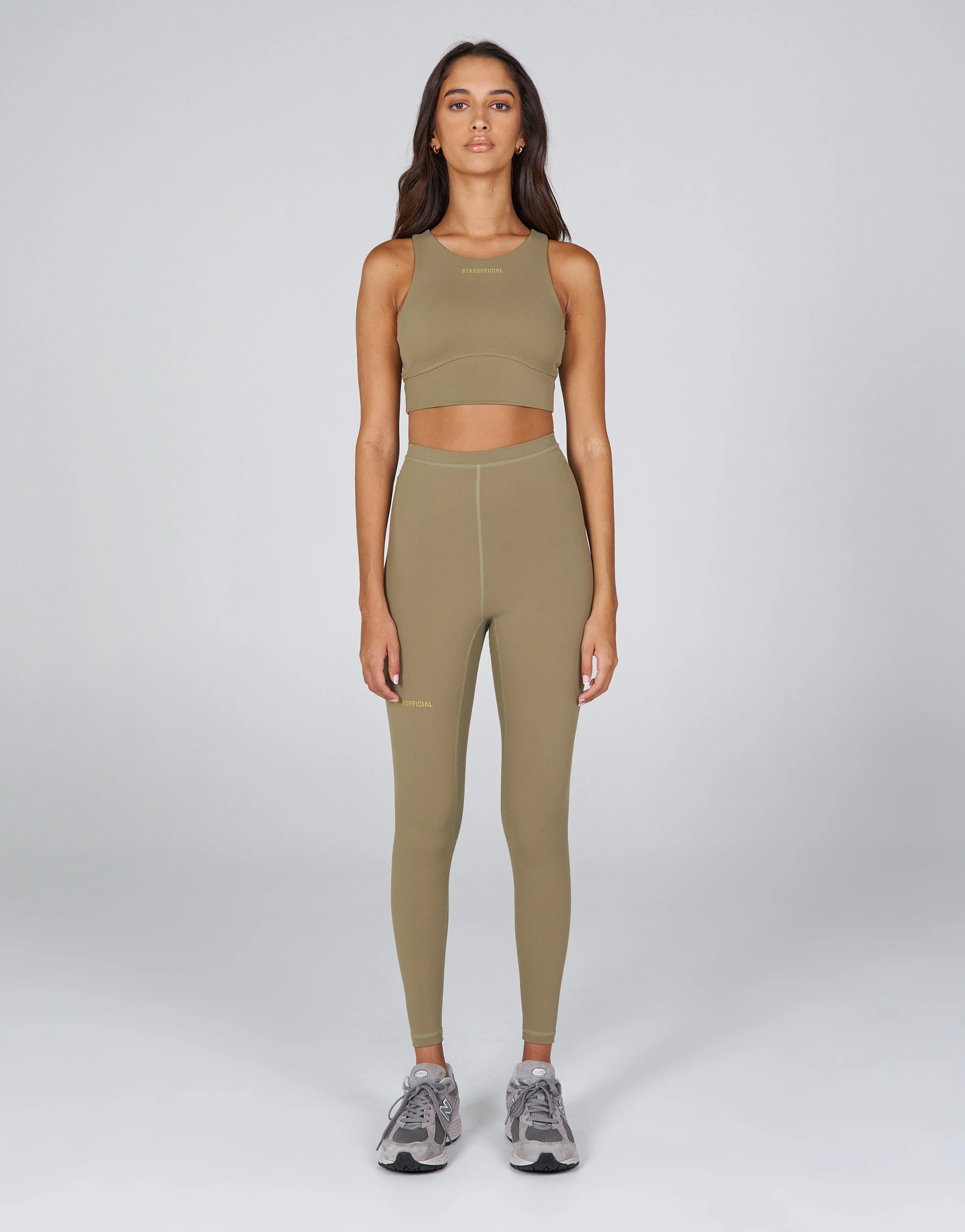 AW Crop - Olive (Creo)