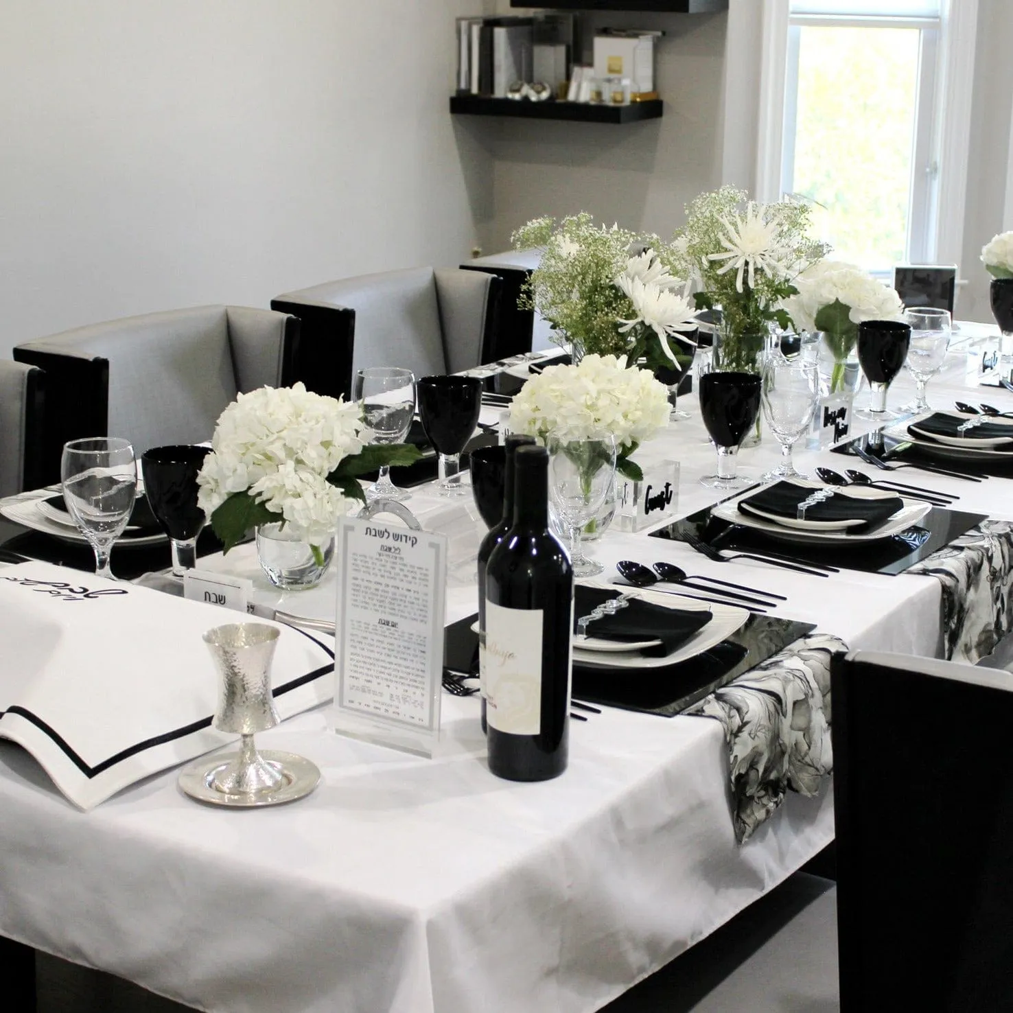 Black & White Tablescape