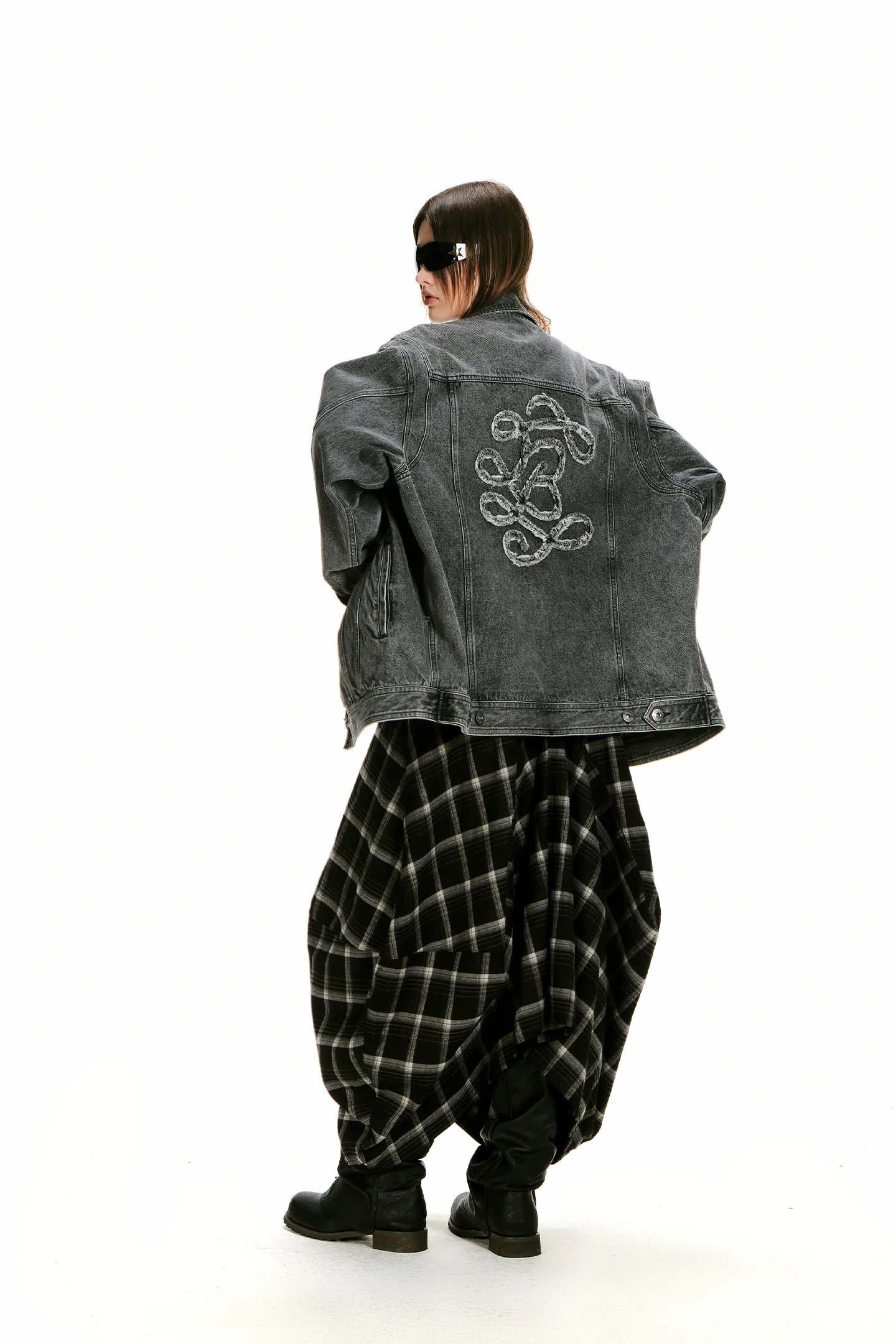 Embroidered Patche Washed Denim Jacket