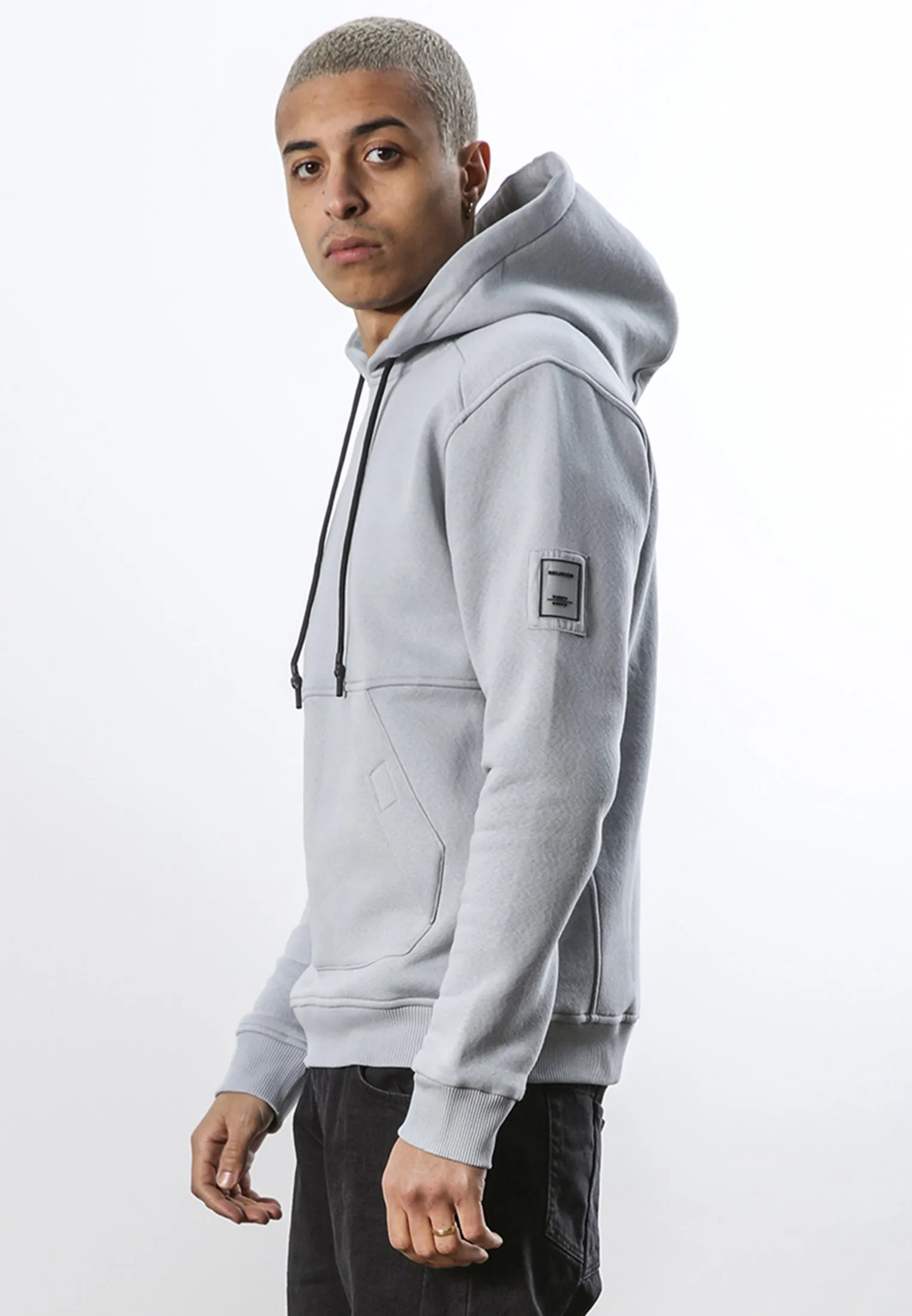 ENDURANCE HOODIE STEEL GREY