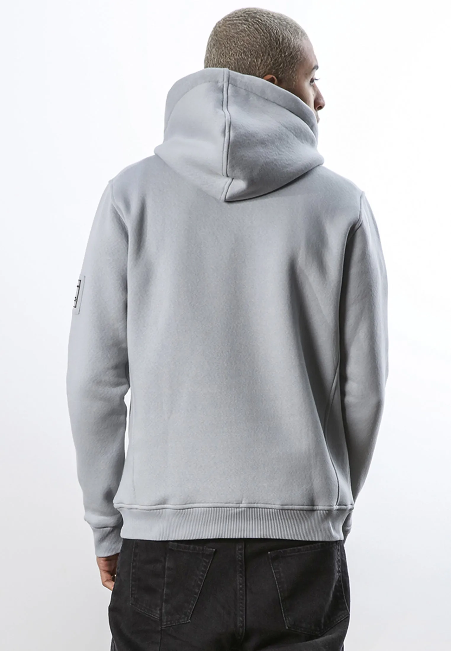 ENDURANCE HOODIE STEEL GREY