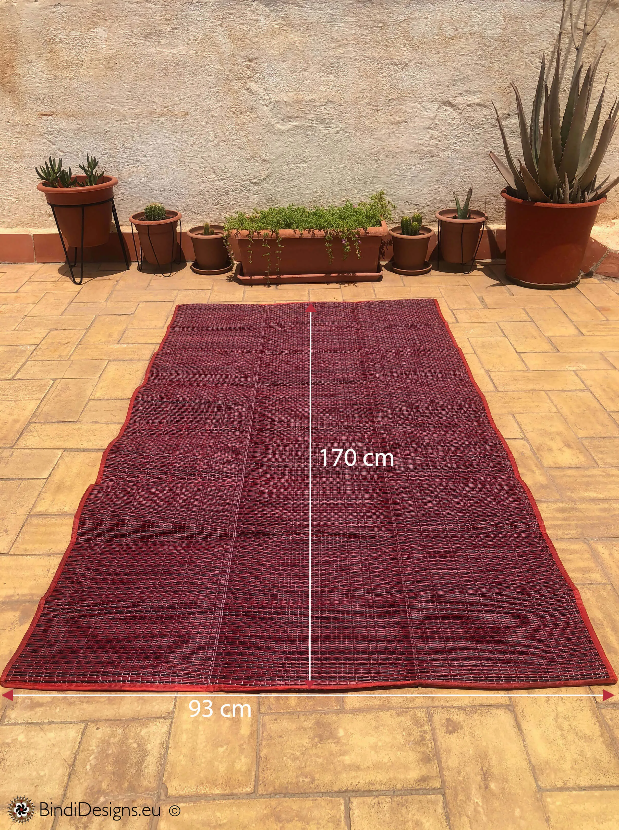 Fold up Mat with handles in Red and Black