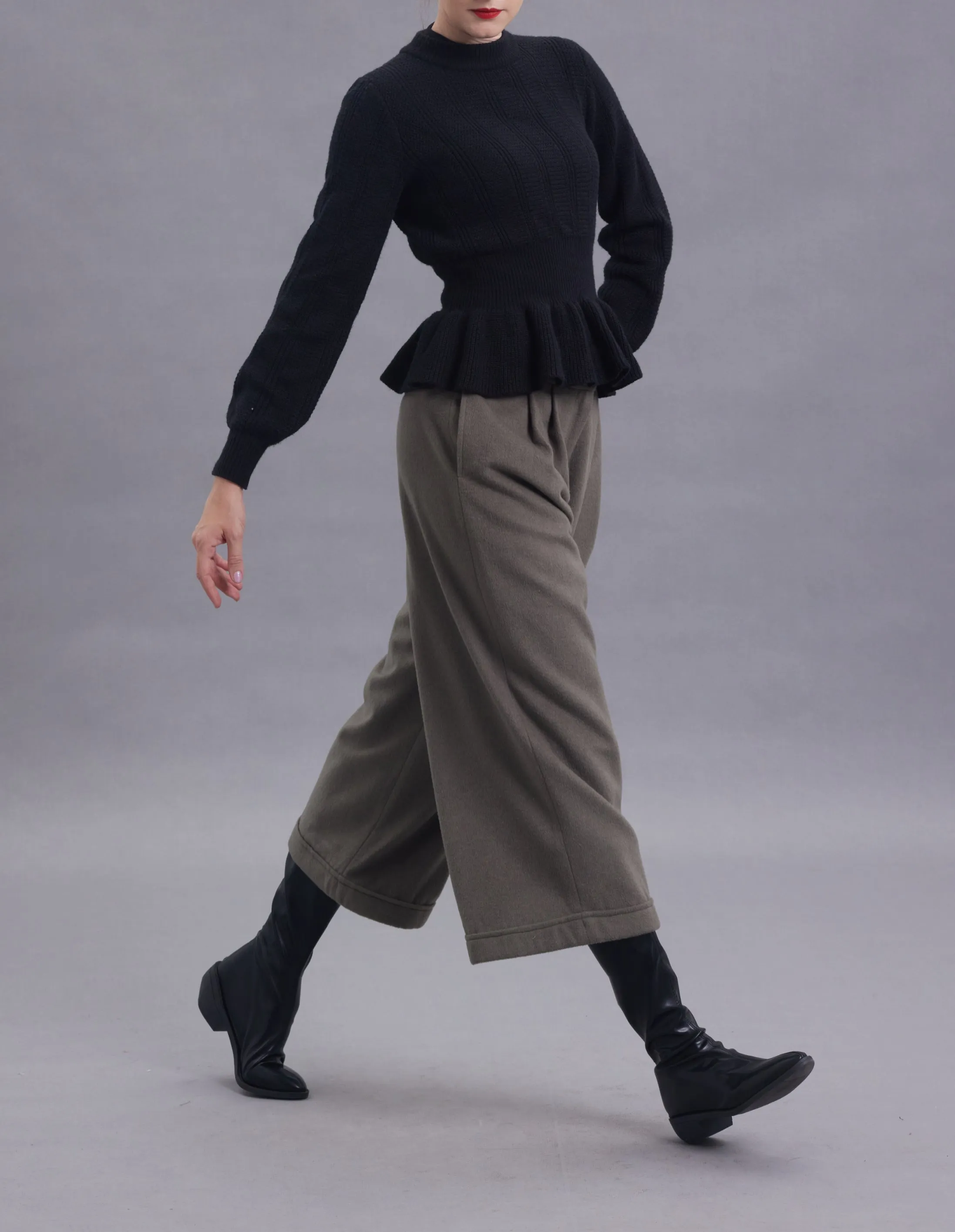 Gina Sage Green Wool Wide-legged Cropped Pants