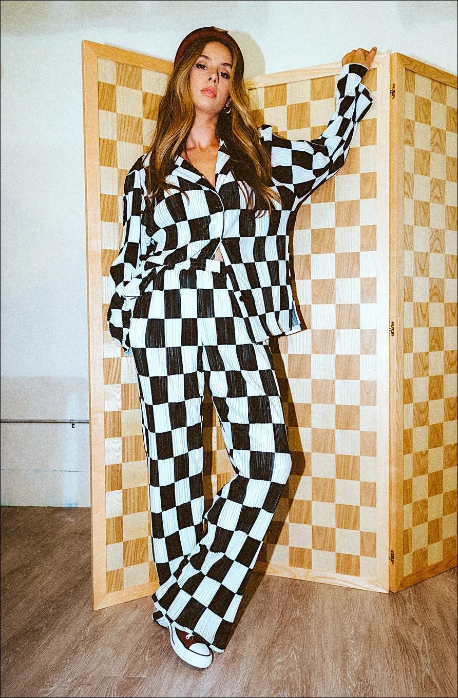 Long Sleeve Plissé Set in Checkerboard