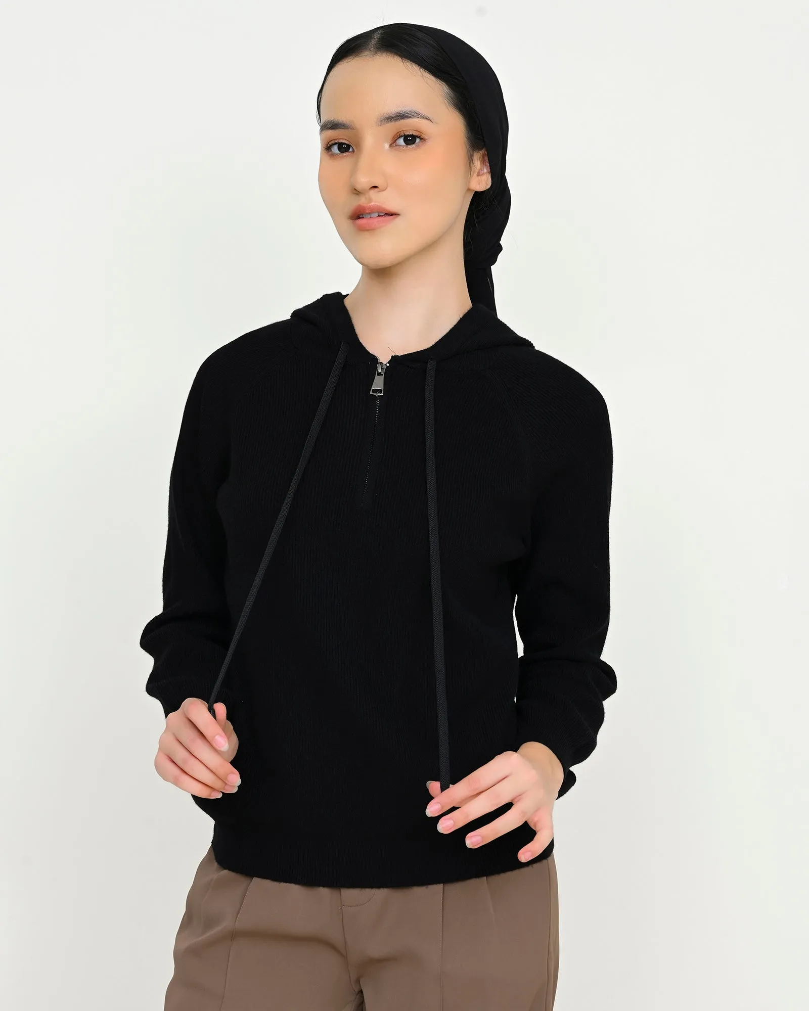 MAISY KNIT HOODIE