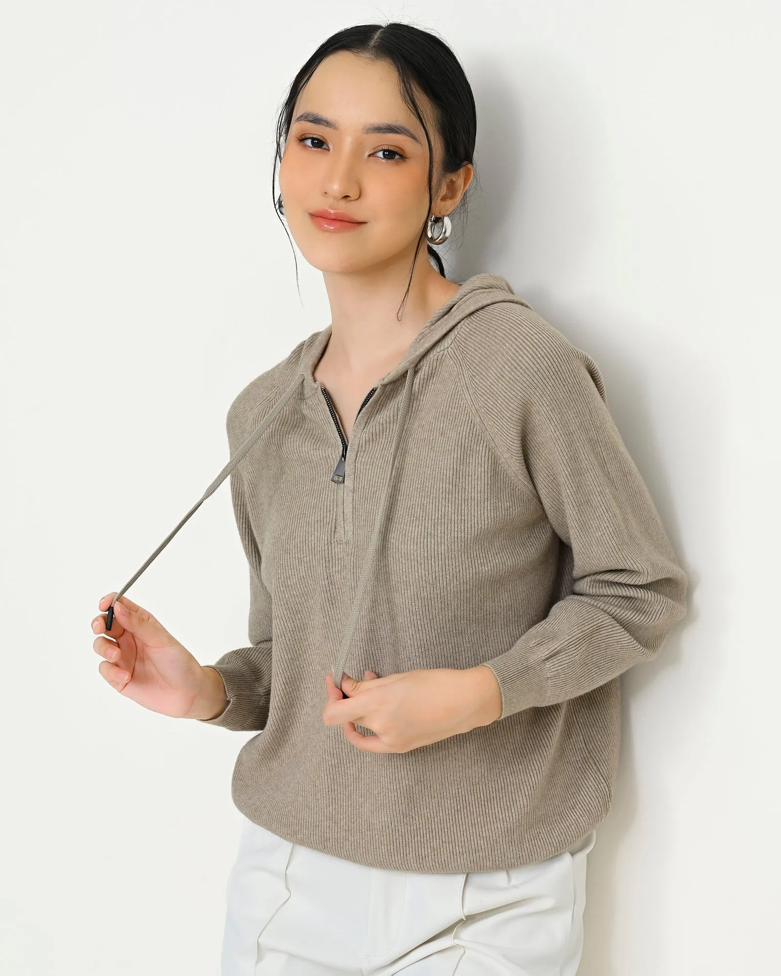 MAISY KNIT HOODIE