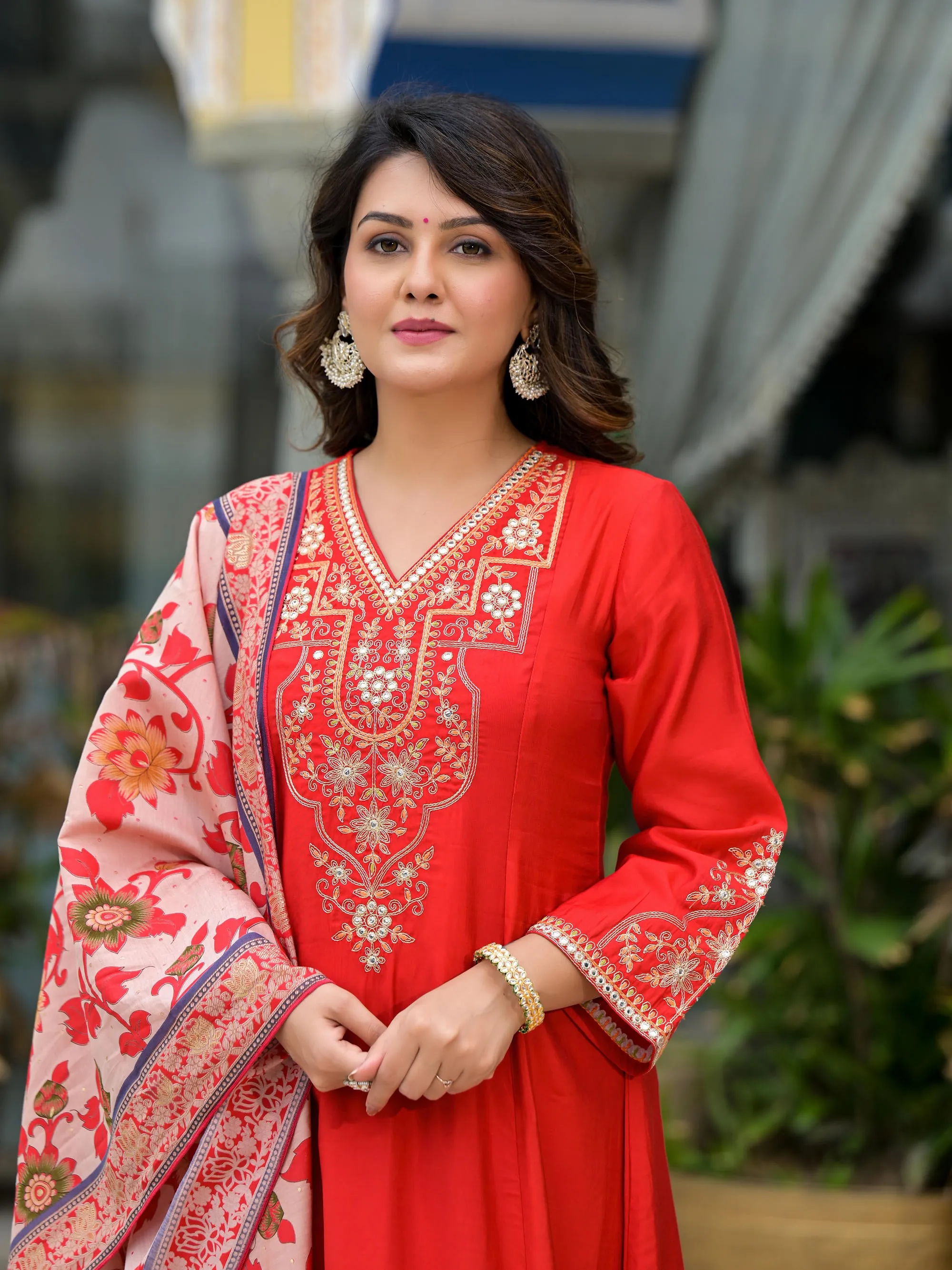 Red Floral Printed Viscose Kurta Pant And Dupatta Set With Gota Patti & Zari Work